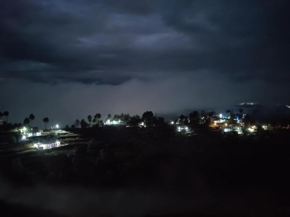 Bhanu Homestay, Kasar Devi 알모라 외부 사진